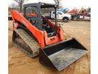 Kubota SVL902 skid steer