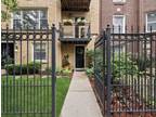 Condo For Sale In Chicago, Illinois