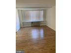 Condo For Sale In Arlington, Virginia