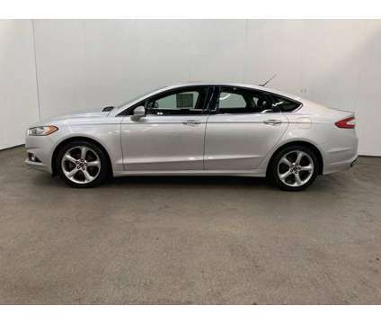 2014 Ford Fusion SE is a Silver 2014 Ford Fusion SE Sedan in Columbia MD