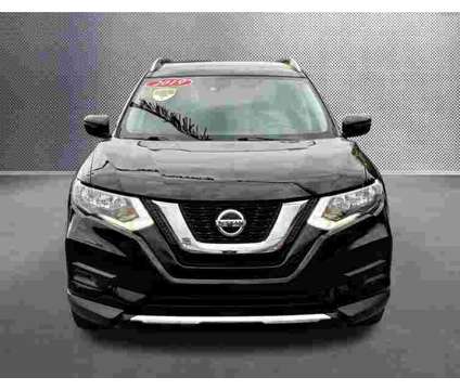 2019 Nissan Rogue S is a Black 2019 Nissan Rogue S SUV in Knoxville TN
