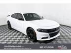 2017 Dodge Charger SXT BLACKTOP w/ Navigation & Travel Group