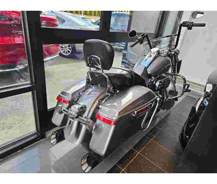 2017 Harley-Davidson is a Silver 2017 Car for Sale in Everett WA