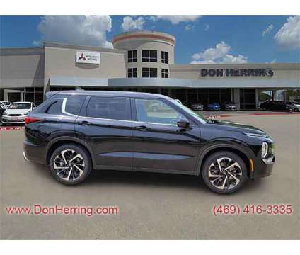 2024 Mitsubishi Outlander SE is a Black 2024 Mitsubishi Outlander SE SUV in Plano TX