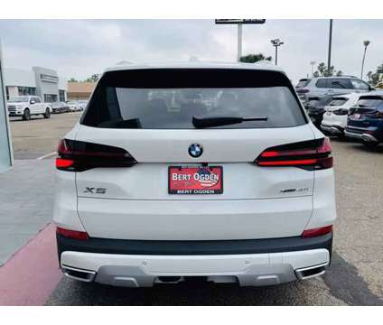 2025 BMW X5 xDrive40i is a White 2025 BMW X5 4.8is SUV in Mcallen TX
