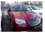 2016 Chrysler Town & Country Touring Minivan 4D