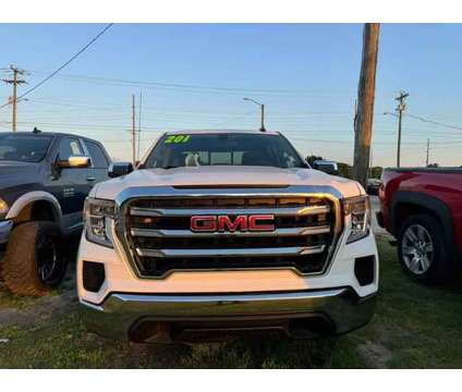2019 GMC Sierra 1500 Crew Cab for sale is a White 2019 GMC Sierra 1500 Crew Cab Car for Sale in Fayetteville NC
