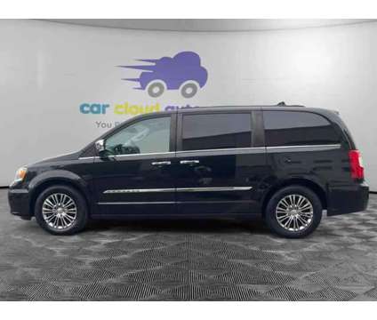 2014 Chrysler Town &amp; Country for sale is a Black 2014 Chrysler town &amp; country Car for Sale in Stafford VA