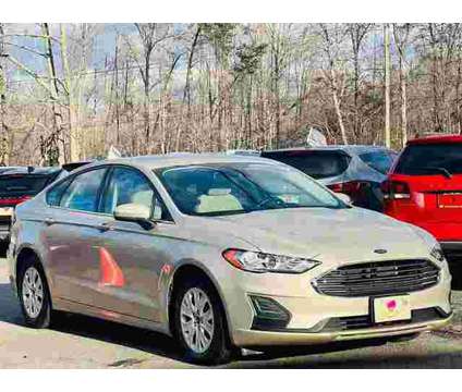 2019 Ford Fusion for sale is a Gold 2019 Ford Fusion Car for Sale in Stafford VA