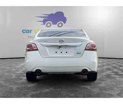 2013 Nissan Altima for sale is a White 2013 Nissan Altima 2.5 Trim Car for Sale in Stafford VA