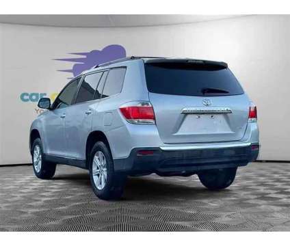 2011 Toyota Highlander for sale is a Silver 2011 Toyota Highlander Car for Sale in Stafford VA