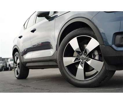2021 Volvo XC40 Momentum is a 2021 Volvo XC40 Car for Sale in Georgetown TX