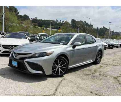 2022 Toyota Camry SE is a Silver 2022 Toyota Camry SE Car for Sale in Los Angeles CA