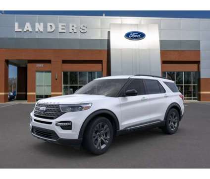 2024 Ford Explorer XLT is a White 2024 Ford Explorer XLT Car for Sale in Collierville TN