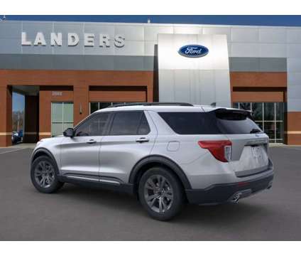 2024 Ford Explorer XLT is a Silver 2024 Ford Explorer XLT Car for Sale in Collierville TN