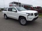2024 Nissan frontier White, 12 miles