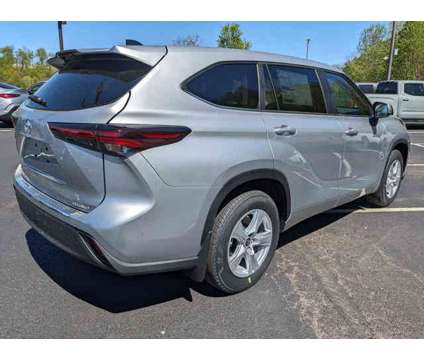 2024 Toyota Highlander LE is a Silver 2024 Toyota Highlander LE Car for Sale in Wilkes Barre PA