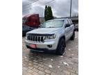 2013 Jeep grand cherokee Silver, 143K miles