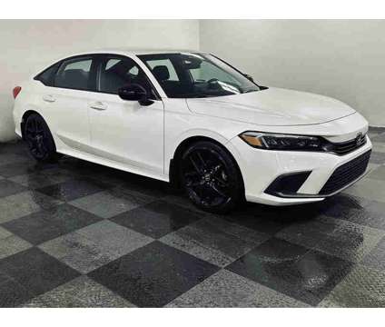 2022UsedHondaUsedCivicUsedCVT is a Silver, White 2022 Honda Civic Car for Sale in Brunswick OH
