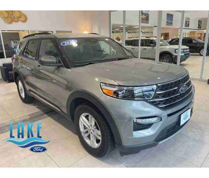 2020UsedFordUsedExplorerUsed4WD is a Silver 2020 Ford Explorer Car for Sale in Milwaukee WI
