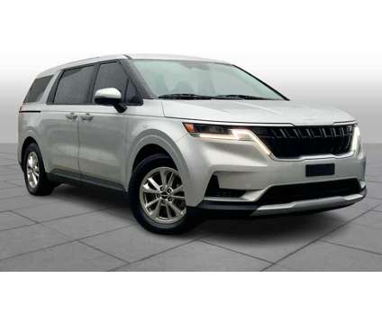 2022UsedKiaUsedCarnivalUsedFWD is a Silver 2022 Car for Sale in Overland Park KS