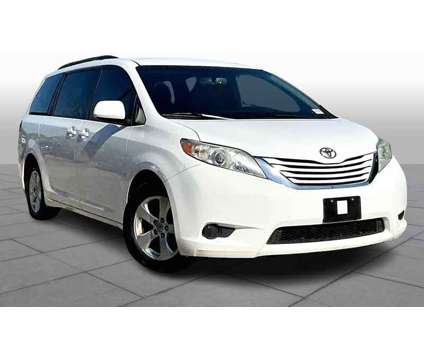 2017UsedToyotaUsedSiennaUsedFWD 8-Passenger (SE) is a White 2017 Toyota Sienna Car for Sale in Houston TX