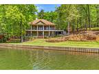 Inviting Lake Home in The Ridge!