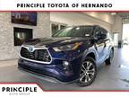 2024 Toyota Highlander Hybrid Blue