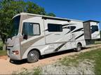 2014 Winnebago Vista 30T 30ft