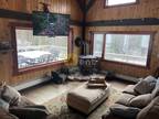 Rustic style chalet in Belmont – 5 bed