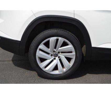 2020 Volkswagen Atlas Cross Sport 2.0T SE w/Technology is a White 2020 Volkswagen Atlas SUV in Highland Park IL