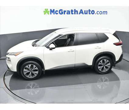 2021 Nissan Rogue SV Intelligent AWD is a White 2021 Nissan Rogue SV Station Wagon in Dubuque IA