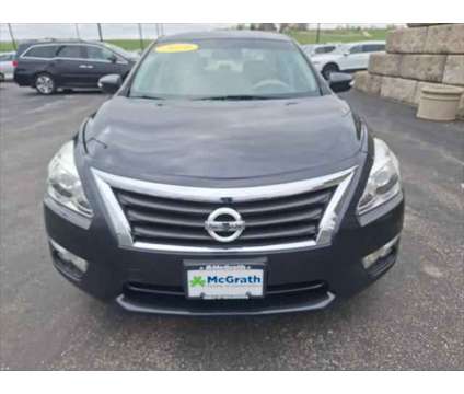 2014 Nissan Altima 2.5 SL is a Blue 2014 Nissan Altima 2.5 Trim Sedan in Dubuque IA