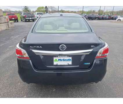 2014 Nissan Altima 2.5 SL is a Blue 2014 Nissan Altima 2.5 Trim Sedan in Dubuque IA