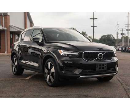 2020 Volvo XC40 Momentum AWD is a Black 2020 Volvo XC40 SUV in Canton OH