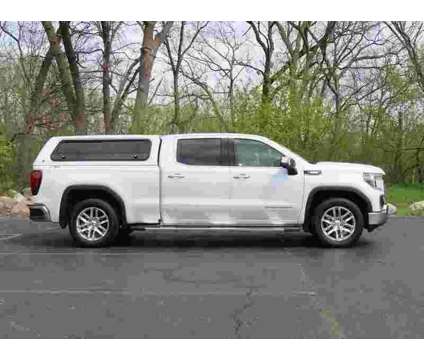 2021 GMC Sierra 1500 SLT is a White 2021 GMC Sierra 1500 SLT Truck in Oconomowoc WI