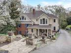 6612 Ridgeway Dr, Springfield, VA 22150