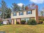 7408 Hillside Dr, Frederick, MD 21702