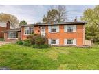 2257 W Longview Dr, Woodbridge, VA 22191