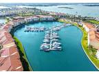 17 Harbour Isle Dr W #305, Fort Pierce, FL 34949