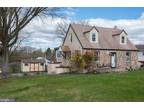 237 Vaughn Rd, Royersford, PA 19468