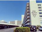 801 Lake Shore Dr #412, Lake Park, FL 33403