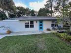 5360 Woodland Dr, Delray Beach, FL 33484