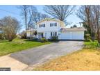 3923 Forest Grove Dr, Annandale, VA 22003