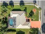 10100 Ramblewood Dr, Coral Springs, FL 33071