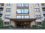 Condo For Sale In Lincolnwood, Illinois