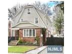 Home For Sale In Bergenfield, New Jersey