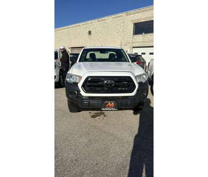 2018 Toyota Tacoma Access Cab for sale is a White 2018 Toyota Tacoma Access Cab Car for Sale in Elgin IL