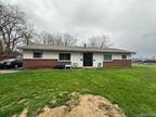 1402 N Dexter St Flint, MI -