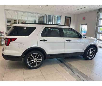 2018UsedFordUsedExplorerUsed4WD is a Silver, White 2018 Ford Explorer Car for Sale in Milwaukee WI